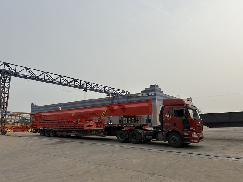 電動葫蘆門式起重機25噸，發(fā)往四川成都